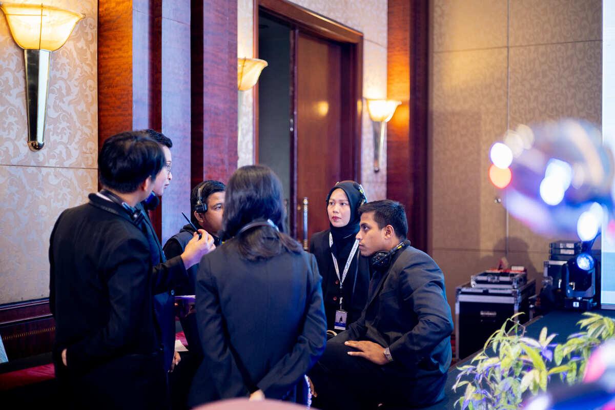 Passion team discussions